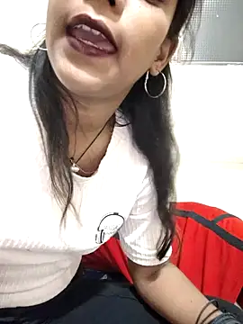 Snapshot of Unique_girls90 chatting on October 19, 1:56 pm Unique girls90 online show from October 19, 1:56 pm