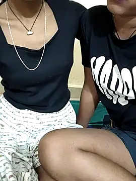 Snapshot of Unique_girls90 chatting on October 24, 4:03 pm Unique girls90 online show from October 24, 4:03 pm