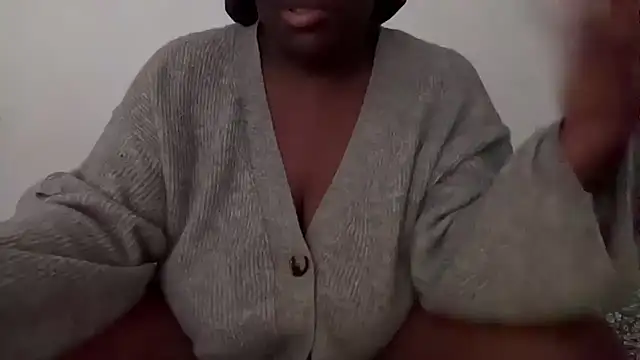 nanaisbackk online show from October 8, 3:48 am