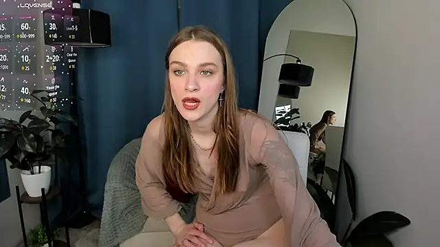 PollyMayer online show from March 19, 8:46 pm