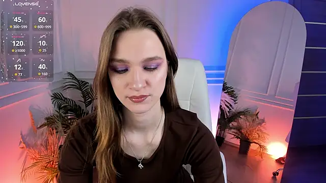 PollyMayer online show from April 21, 8:55 pm