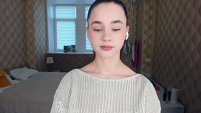 JinnyMcie online show from October 19, 9:32 am