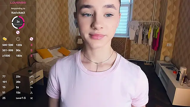 JinnyMcie online show from November 29, 10:07 am