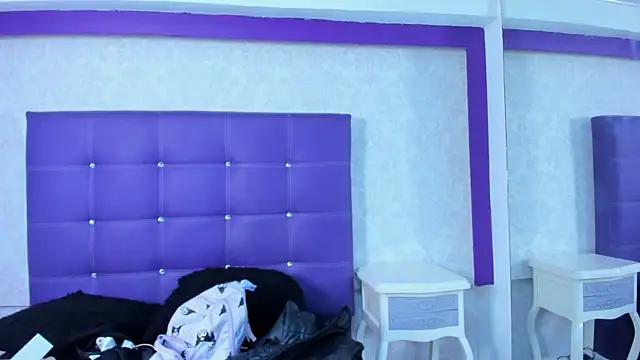 LeaMoreau22 online show from October 11, 12:04 pm