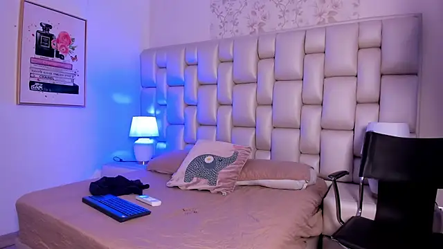 Peyton louise online show from October 17, 11:35 am