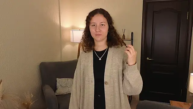 Snapshot of BrendaScot chatting on October 15, 1:11 pm BrendaScot online show from October 15, 1:11 pm