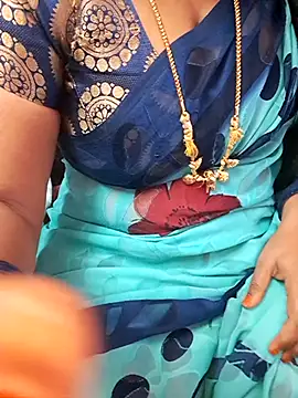 Tamil Ammani online show from November 4, 9:25 pm