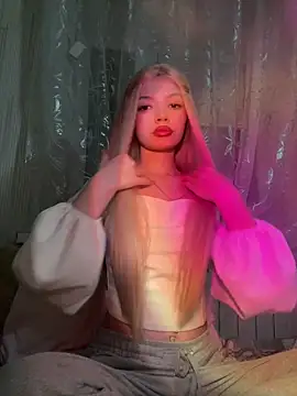  Siennaaa  online show from February 27, 6:08 pm