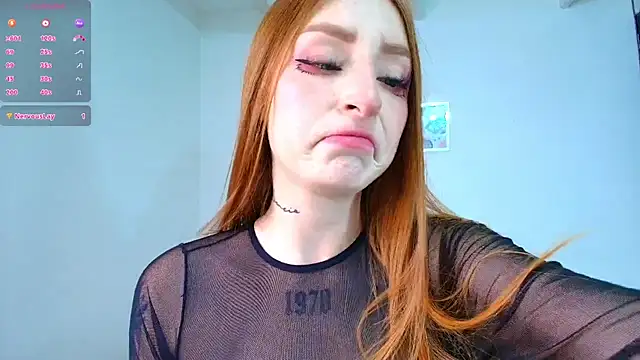 Snapshot of Bennuluspeach_ chatting on November 11, 1:44 pm Bennuluspeach online show from November 11, 1:44 pm