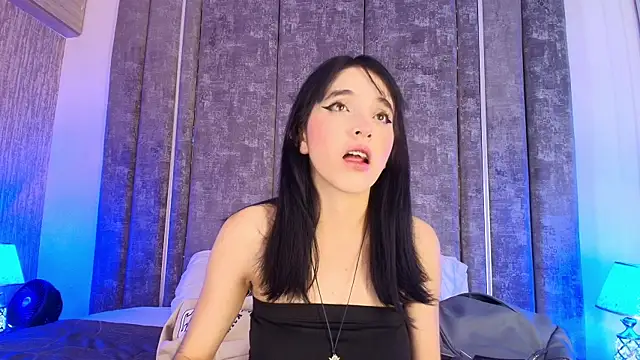 MeganR  online show from March 3, 9:15 am