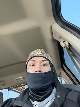 Loadedeggs online show from March 5, 9:00 pm