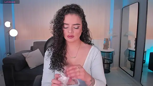 KylieJenkins online show from February 27, 11:21 am