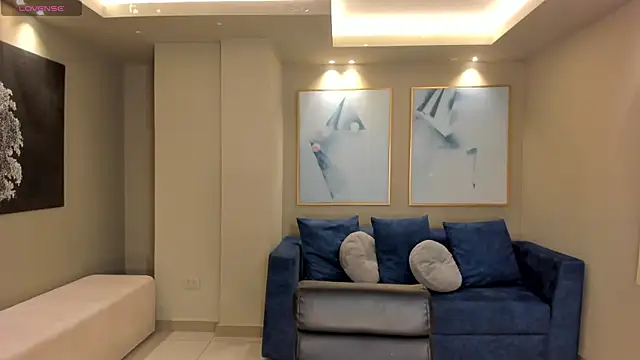 ZoeyWalker  online show from November 21, 11:31 am