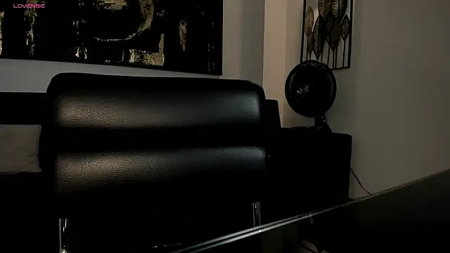 EmilyJohnsonX1 online show from December 4, 3:16 am