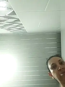 Snapshot of channel_brooks chatting on December 2, 9:10 pm channel brooks online show from December 2, 9:10 pm