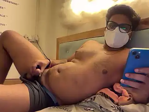 YourBlackBull online show from March 5, 9:00 pm