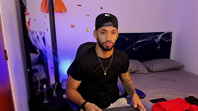 theo sky1 online show from October 29, 2:08 pm