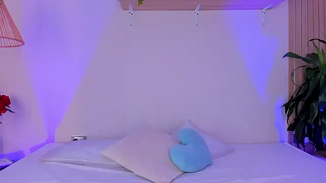 Megan Ritz online show from October 14, 3:40 am