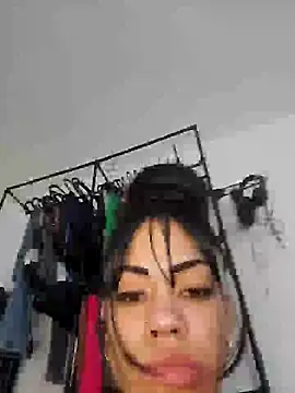 Snapshot of thaliacangri chatting on November 10, 12:26 pm thaliacangri online show from November 10, 12:26 pm