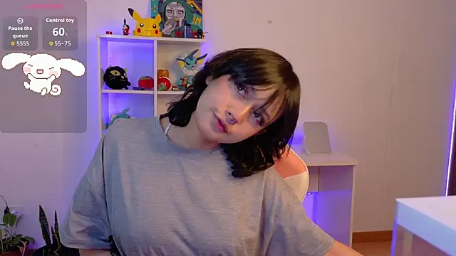 Sallie Doll online show from November 21, 7:01 pm