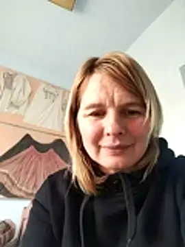 Snapshot of Masha412111 chatting on December 18, 8:31 am Masha412111 online show from December 18, 8:31 am