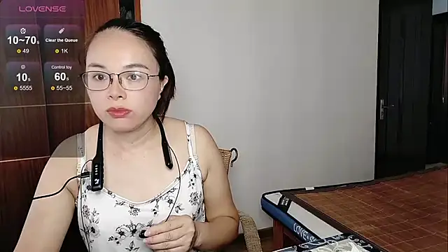 yueliang-166 online show from October 9, 8:12 am