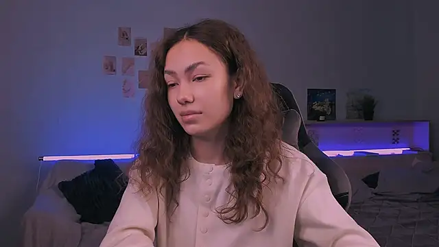 Snapshot of branchwithflowerss chatting on November 30, 5:55 am branchwithflowerss online show from November 30, 5:55 am