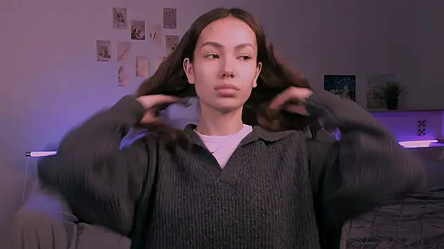 Snapshot of branchwithflowerss chatting on December 4, 7:28 am branchwithflowerss online show from December 4, 7:28 am