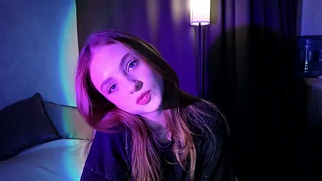 Snapshot of midnightMaya chatting on October 15, 7:25 pm midnightMaya online show from October 15, 7:25 pm