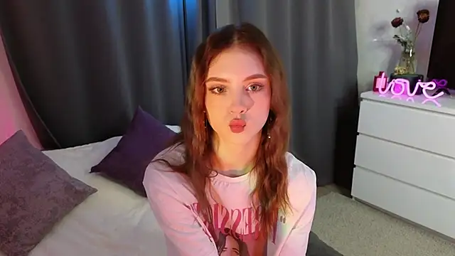 Snapshot of midnightMaya chatting on November 5, 8:09 pm midnightMaya online show from November 5, 8:09 pm