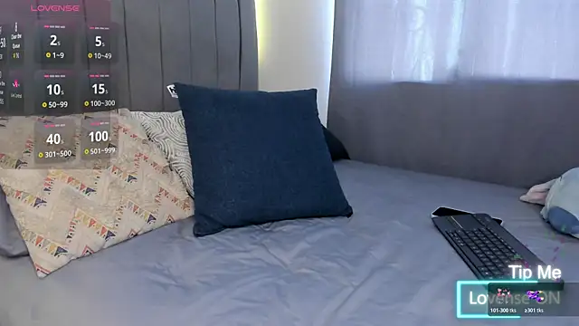 JARETHH online show from December 21, 3:30 pm