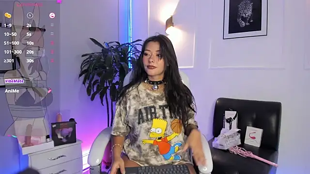 Snapshot of Hekate_20 chatting on November 10, 7:35 pm Hekate 20 online show from November 10, 7:35 pm