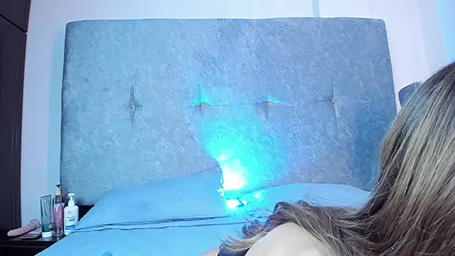 Snapshot of Mis_Sunny chatting on October 9, 8:40 pm Mis Sunny online show from October 9, 8:40 pm