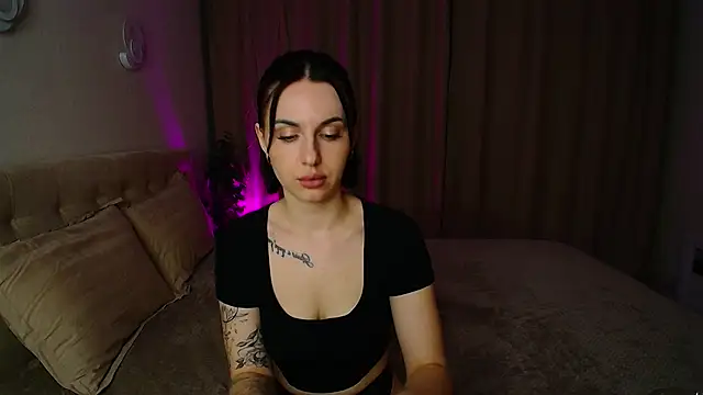 Poison inyour Mind   online show from November 29, 7:28 pm