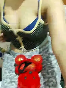 Snapshot of Rihame07 chatting on November 11, 7:58 pm Rihame07 online show from November 11, 7:58 pm