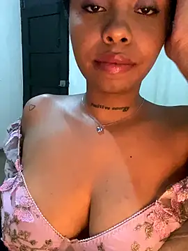 Snapshot of Itanydiorr chatting on October 16, 12:00 am Itanydiorr online show from October 16, 12:00 am