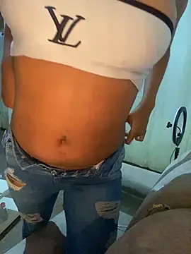 Snapshot of Itanydiorr chatting on November 14, 3:38 am Itanydiorr online show from November 14, 3:38 am