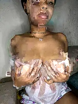 Snapshot of Itanydiorr chatting on December 5, 5:49 am Itanydiorr online show from December 5, 5:49 am