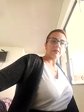 Jade 1-9 online show from November 28, 2:31 pm