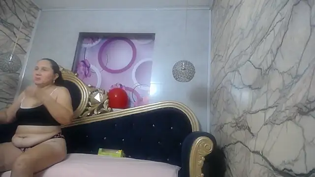 kimberly candy online show from December 1, 7:19 pm