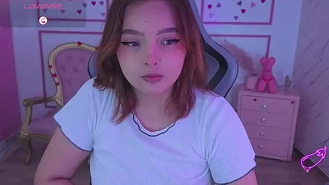 mia foster t online show from April 12, 1:16 pm