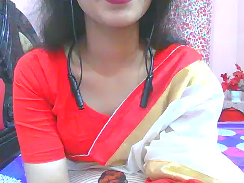 Snapshot of night_queeen7 chatting on November 20, 8:08 pm night queeen7 online show from November 20, 8:08 pm