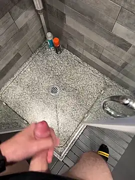 chupapi123457 online show from October 1, 8:15 pm