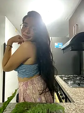 Snapshot of Jules_Angel chatting on October 10, 12:31 am Jules Angel online show from October 10, 12:31 am