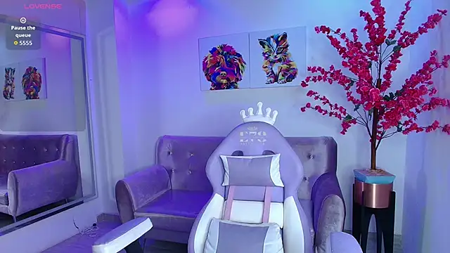 Summer miller online show from October 24, 11:39 am