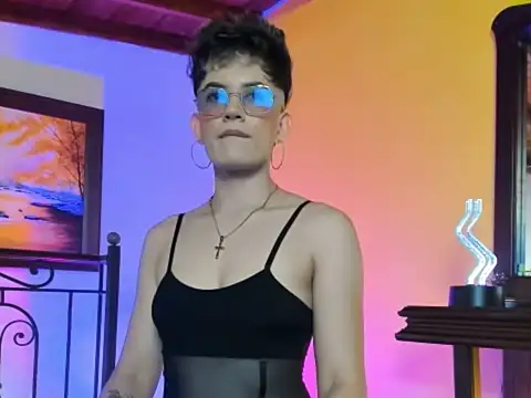 Zulyhenao online show from October 5, 1:15 am