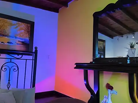 Zulyhenao online show from October 6, 9:51 am