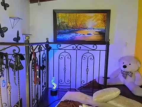 Zulyhenao online show from December 4, 2:43 am