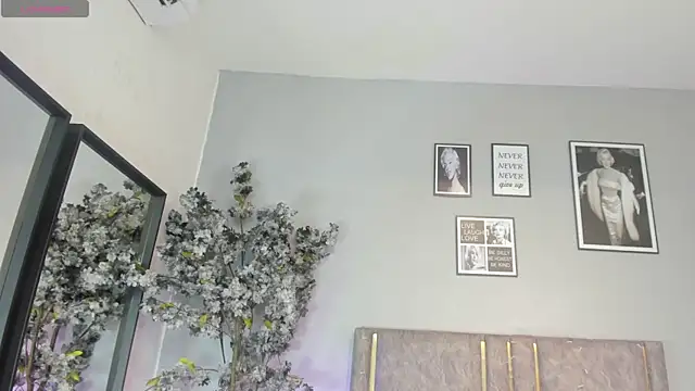 Nahomycarterr online show from November 3, 7:37 pm