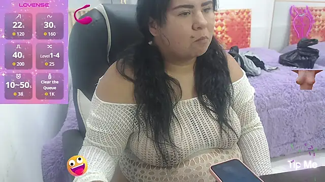 chuby pau online show from November 12, 12:00 am